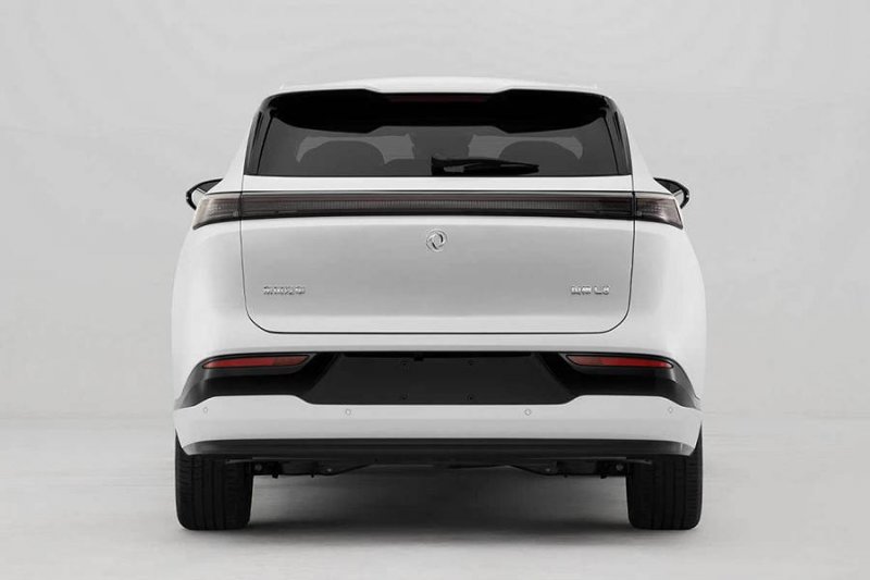 掌握蓝莓外汇2025费用走势，这三大因素将作用你的理财决策！